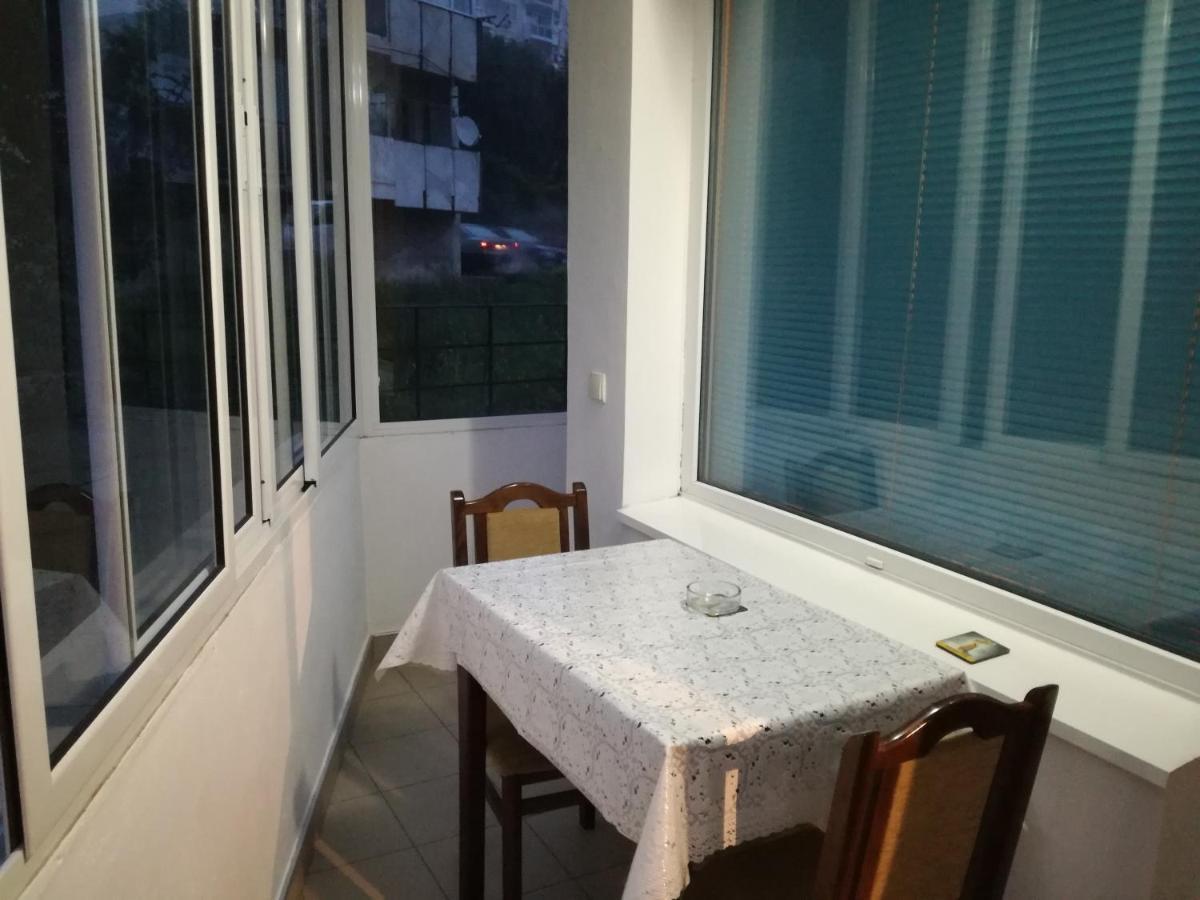 Апартамент За Гости Георгиеви Weliko Tarnowo Exterior foto